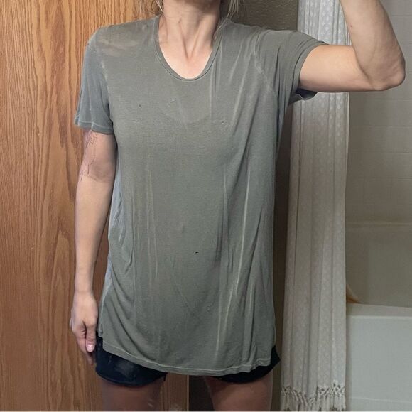 Brandy Melville Relaxed Tee - Army Green - Picture 9 of 9